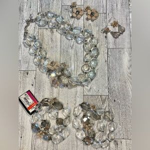 SOLD - 5 Piece Jewelry Set - Grey Garden